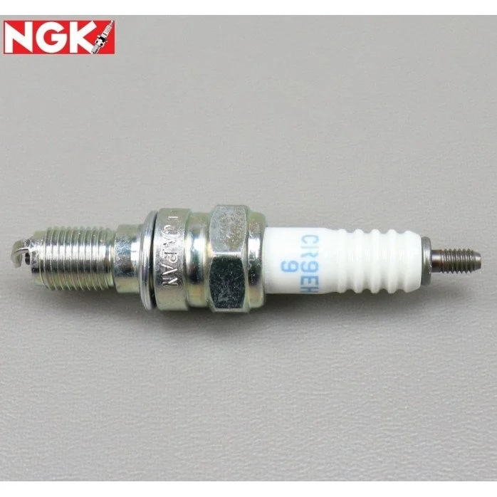 NGK uždegimo žvakė CR9EH9 CB, CBF, CBR, NX, VFR, XR 250-800 1988-2021