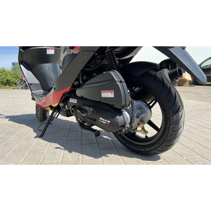 Motoroleris NECO ONE 50CC-12 R BLACK SPORT 45 KM