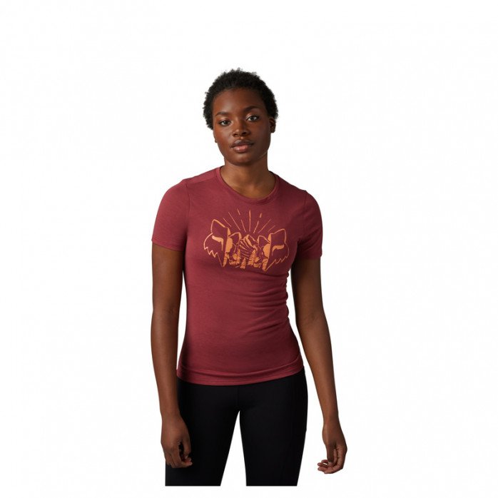 The Format Ss Tech Tee Scarlet The Format Ss Tech Tee Scarlet